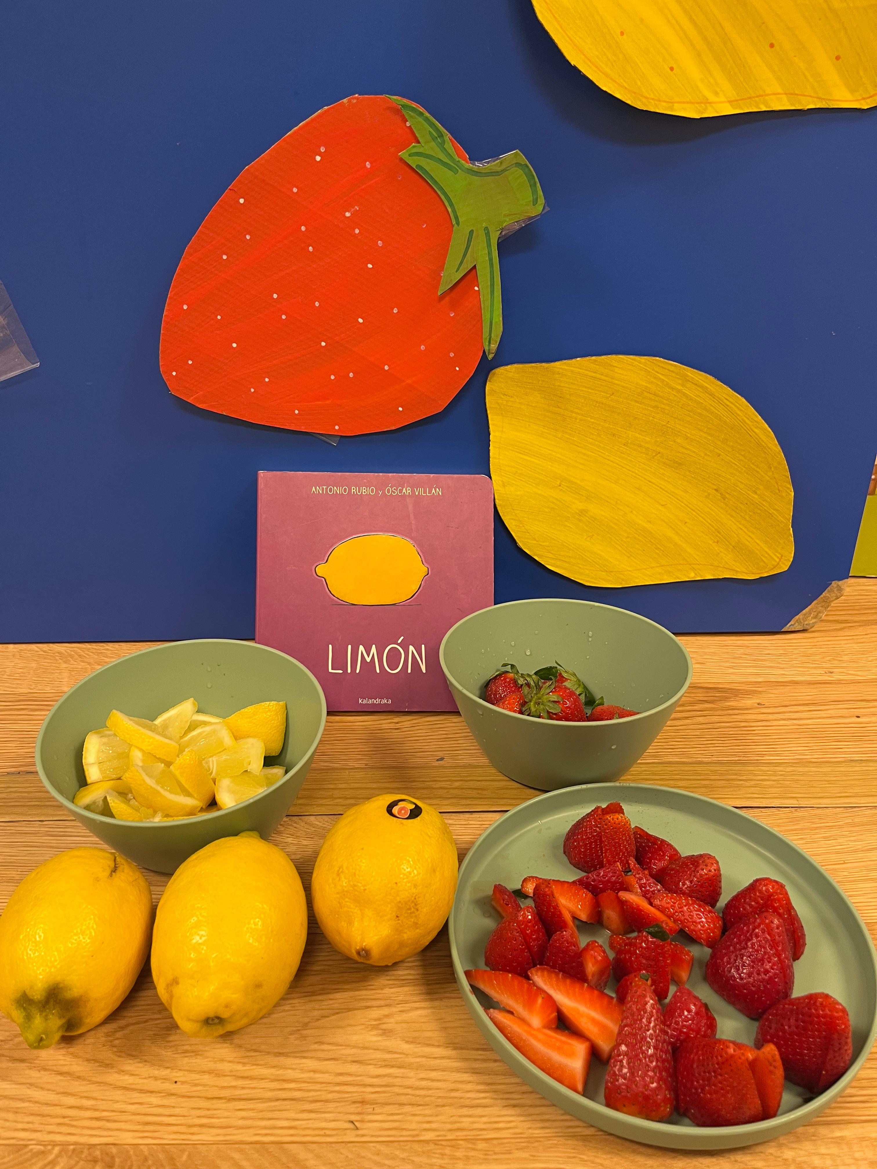 Frutas: limón y fresas